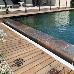 Dallage piscine pierre naturelle Metal Red - Ti'ma Stone