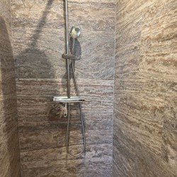 Dallage Travertin Gris 1er choix Brossé 80,4x40,6x1,2 cm - Ti'ma Stone