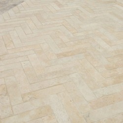 Chevron Travertin Beige Clair 1er choix Vieilli 20,3x5x1 cm - Ti'ma Stone