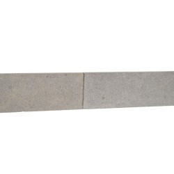Plinthe pierre Sinaï Grise Sablée Brossée 40x7x1,2 cm - Ti'ma Stone