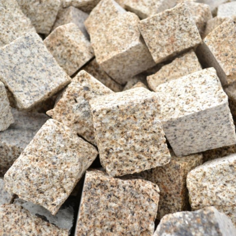 Pavé en pierre naturelle Granit Jaune 10x10x8 cm - Ti'ma Stone
