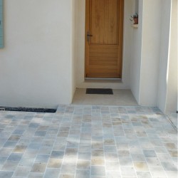 Pavé pierre naturelle Atlas Beige/Gris Vieilli 15x15x2 cm - Ti'ma Stone