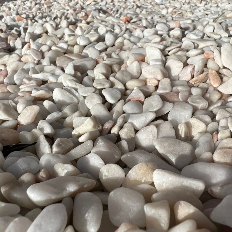 Galet décoratif roulé Marbre Blanc Rosé 5-15 mm 20 kg - Ti'ma Stone
