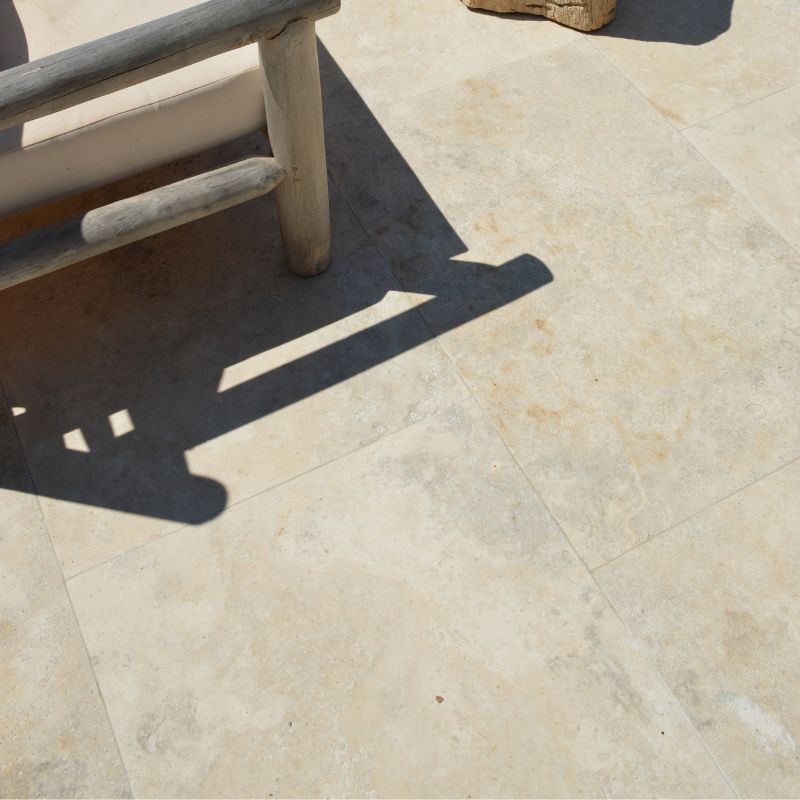 Dallage Travertin Beige Classique 61x40,6x3 cm - Ti'ma Stone