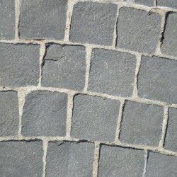 Pavé pierre naturelle Basalte 10x10x4-6 cm - Ti'ma Stone