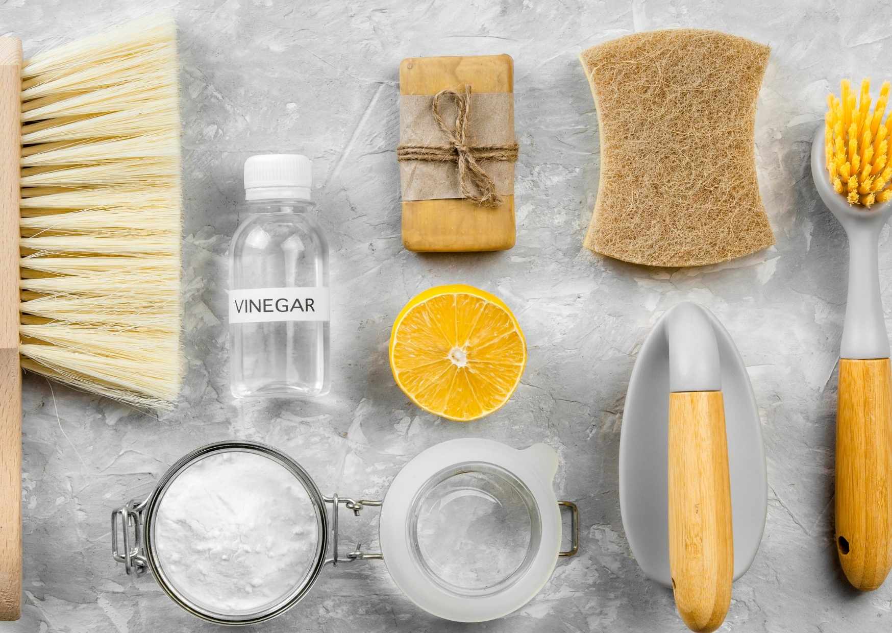Outils nécessaires au bon entretien de sa pierre naturelle Outils de nettoyage