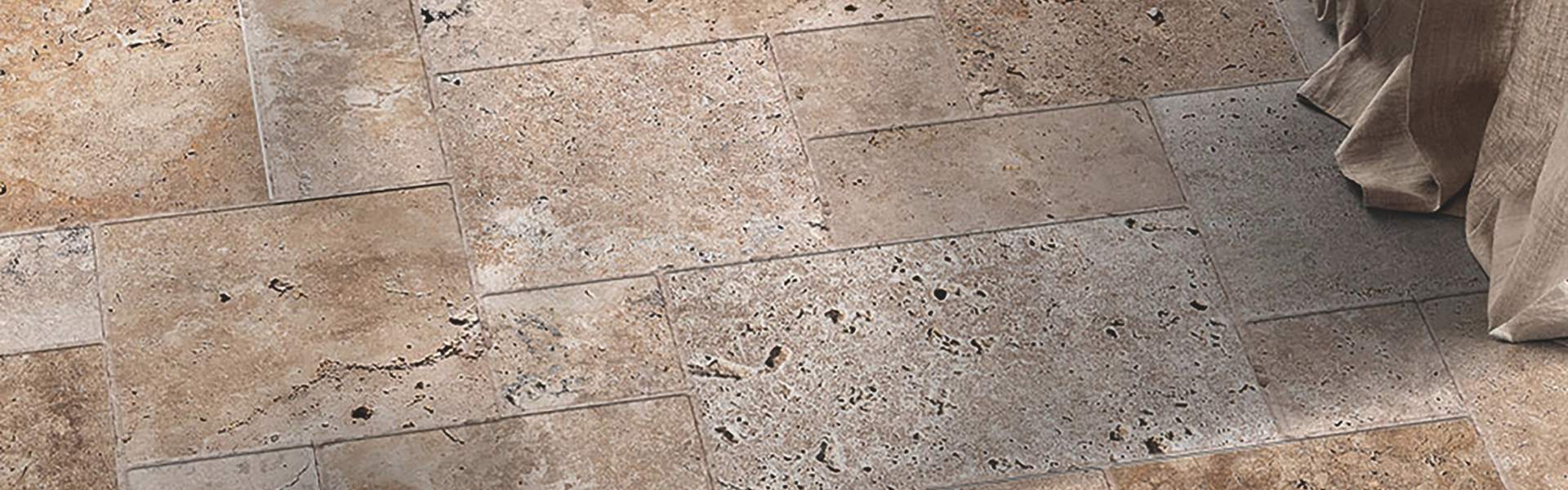 Carrelage travertin rustic